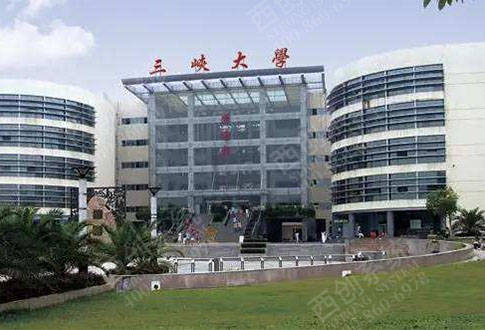 晨读 奋楫笃行立志为根，躬耕不辍则必达——信息系统设计中的信念与坚持